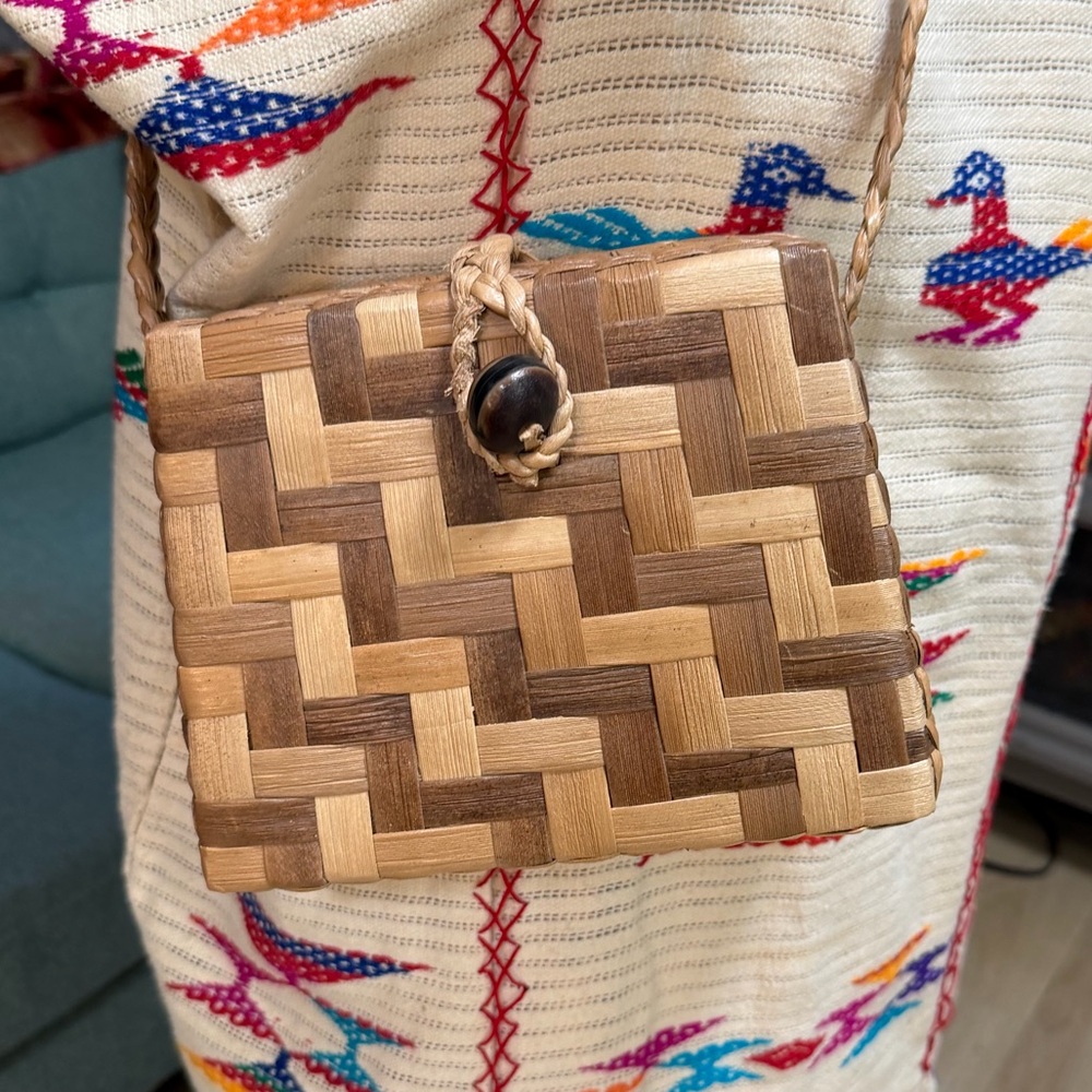 Hand Crafted Woven Straw Rattan Tahitian Palm Shoulder Bag Natural & Brown
